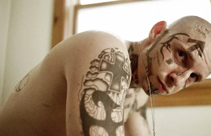 Скин (2018) через торрент скачать Скин (2018) фильм через торрент скачать