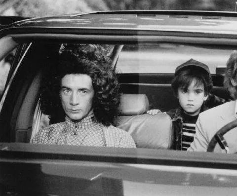 Три беглеца (1989) через торрент скачать Три беглеца (1989) фильм через торрент скачать