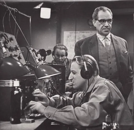 Незваные гости (1959) через торрент бесплатно Незваные гости (1959) фильм через торрент бесплатно