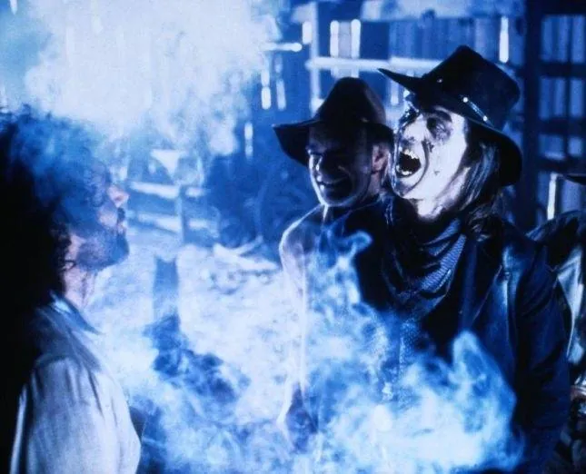 Город-призрак (1988) через торрент бесплатно Город-призрак (1988) фильм через торрент бесплатно