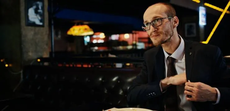 Каминг Аут (2017) через торрент бесплатно Каминг Аут (2017) фильм через торрент бесплатно