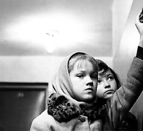 Звонят, откройте дверь (1965) через торрент бесплатно Звонят, откройте дверь (1965) фильм через торрент бесплатно