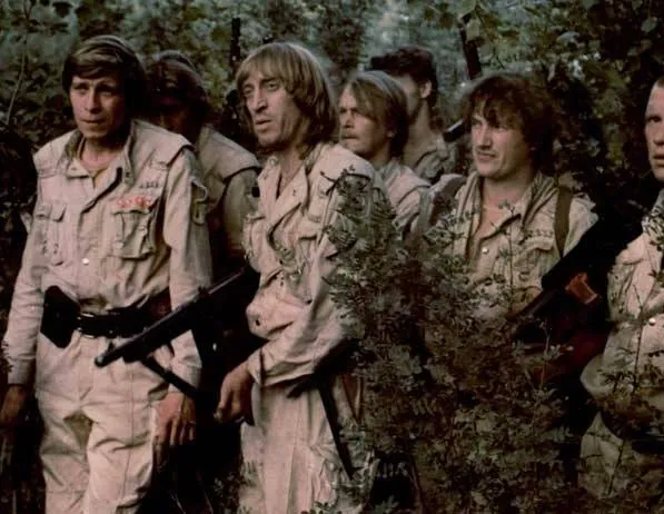 Сафари №6 (1990) через торрент скачать Сафари №6 (1990) фильм через торрент скачать