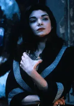 Под подозрением (1991) через торрент скачать Под подозрением (1991) фильм через торрент скачать