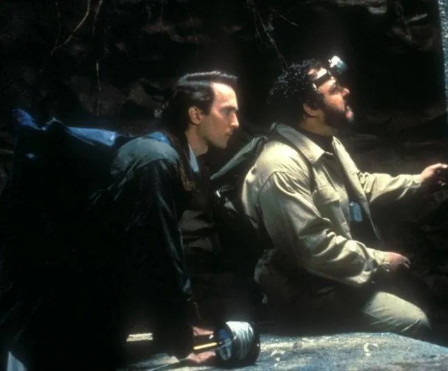 Невыразимый ужас 2: Показания Рэндольфа Картера (1992) через торрент скачать Невыразимый ужас 2: Показания Рэндольфа Картера (1992) фильм через торрент скачать