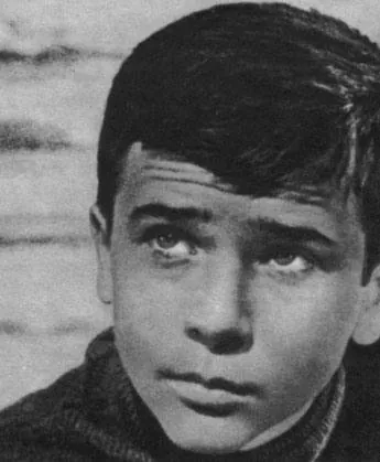 Я родом из детства (1966) через торрент бесплатно Я родом из детства (1966) фильм через торрент бесплатно