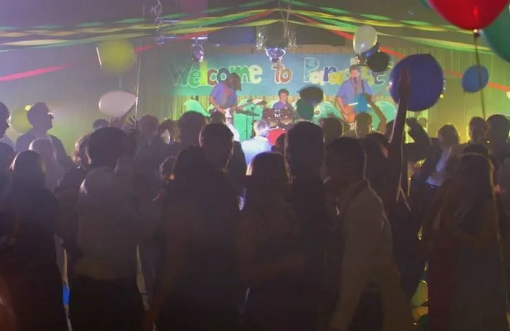 Адская вечеринка (2008) в хорошем качестве через торрент Адская вечеринка (2008) фильм в хорошем качестве через торрент