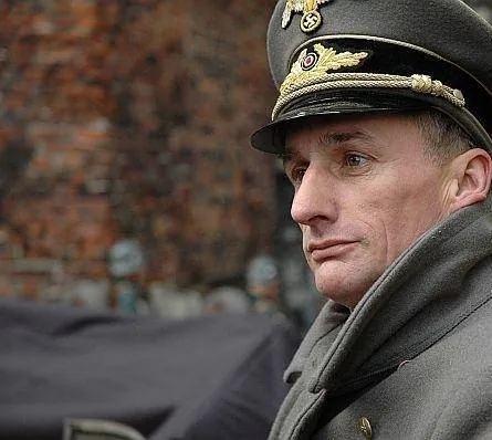 Кароль. Человек, ставший Папой Римским (2005) в хорошем качестве через торрент Кароль. Человек, ставший Папой Римским (2005) фильм в хорошем качестве через торрент