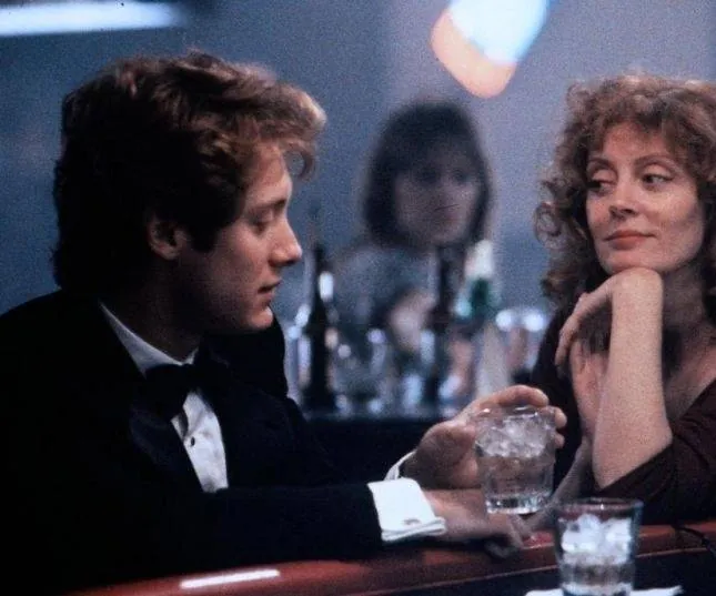 Белый дворец (1990) через торрент скачать Белый дворец (1990) фильм через торрент скачать