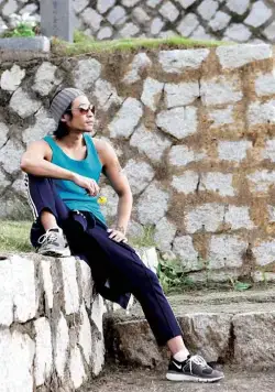 Только через мой труп (2012) через торрент скачать Только через мой труп (2012) фильм через торрент скачать