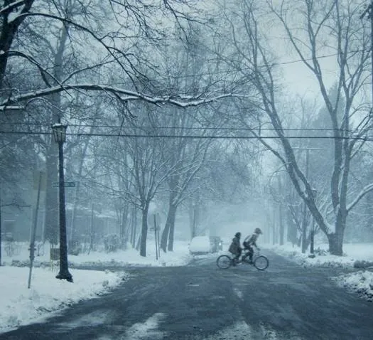 Взрослый мир (2013) через торрент скачать Взрослый мир (2013) фильм через торрент скачать