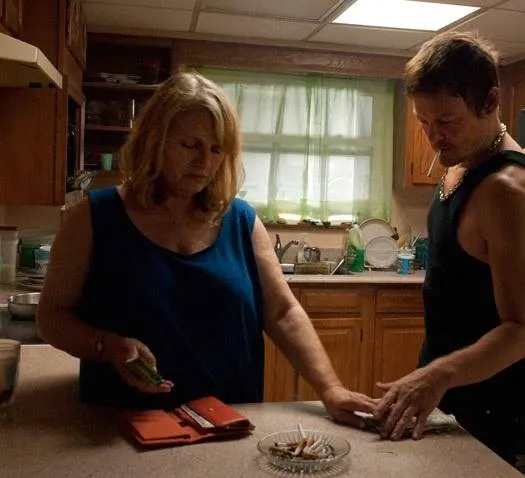 Луч света младший (2013) через торрент бесплатно Луч света младший (2013) фильм через торрент бесплатно