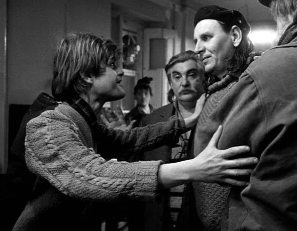 Гармонии Веркмейстера (2000) в хорошем качестве через торрент Гармонии Веркмейстера (2000) фильм в хорошем качестве через торрент