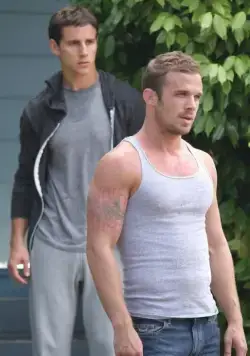 Одна квадратная миля (2014) через торрент бесплатно Одна квадратная миля (2014) фильм через торрент бесплатно