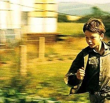 Кес (1969) через торрент скачать Кес (1969) фильм через торрент скачать