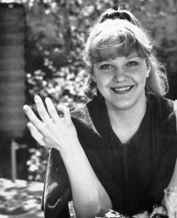 Какие наши годы! (1981) через торрент скачать Какие наши годы! (1981) фильм через торрент скачать