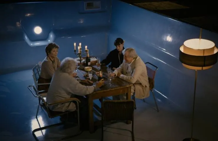 А давайте жить все вместе? (2011) через торрент скачать А давайте жить все вместе? (2011) фильм через торрент скачать