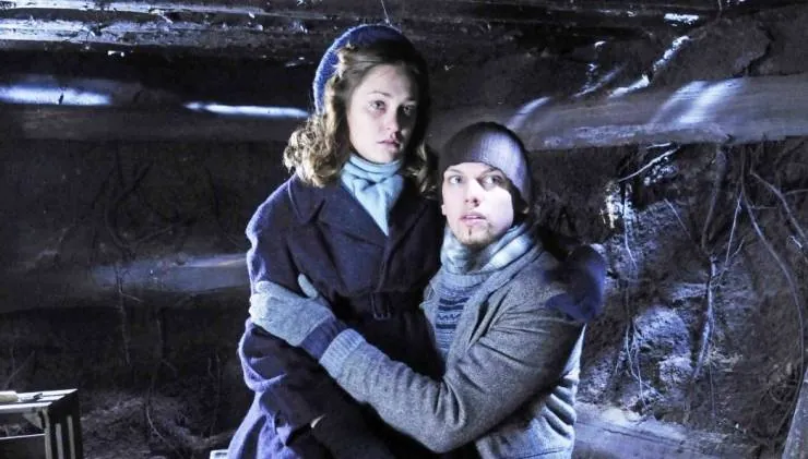 Зима в военное время (2008) через торрент скачать Зима в военное время (2008) фильм через торрент скачать