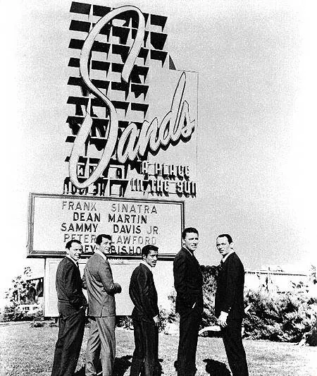 Одиннадцать друзей Оушена (1960) в хорошем качестве через торрент Одиннадцать друзей Оушена (1960) фильм в хорошем качестве через торрент