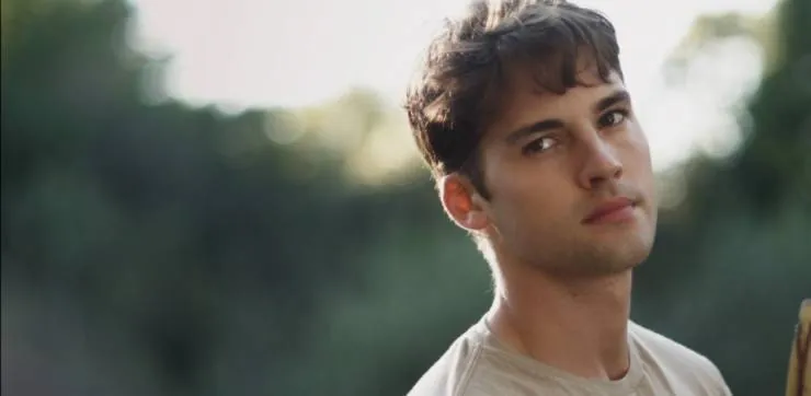 Голыми, как пришли (2012) через торрент бесплатно Голыми, как пришли (2012) фильм через торрент бесплатно