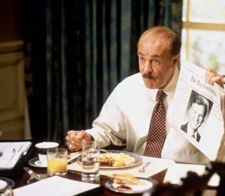 Свидание с дочерью президента (1997) через торрент скачать Свидание с дочерью президента (1997) фильм через торрент скачать