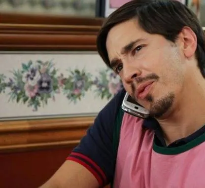 Если хочешь хорошо провести время, звони… (2012) в хорошем качестве через торрент Если хочешь хорошо провести время, звони… (2012) фильм в хорошем качестве через торрент