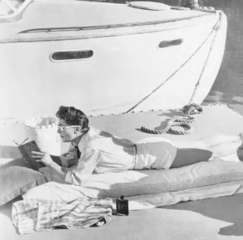 Женщина на пляже (1955) в хорошем качестве через торрент Женщина на пляже (1955) фильм в хорошем качестве через торрент