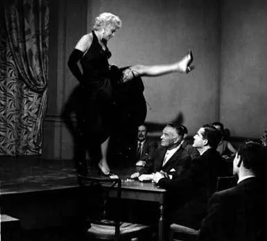 По ту сторону разумного сомнения (1956) через торрент бесплатно По ту сторону разумного сомнения (1956) фильм через торрент бесплатно