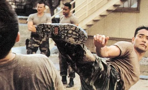 База (1999) через торрент скачать База (1999) фильм через торрент скачать