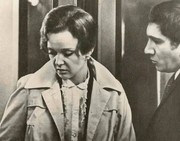 Старые стены (1973) через торрент скачать Старые стены (1973) фильм через торрент скачать