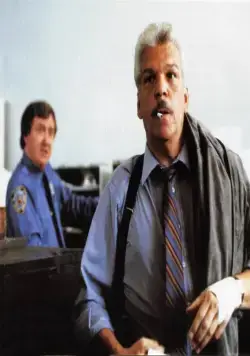 Маньяк-полицейский (1988) через торрент скачать Маньяк-полицейский (1988) фильм через торрент скачать