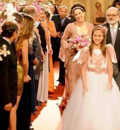 Фаворитка (2008) через торрент скачать Фаворитка (2008) сериал через торрент скачать