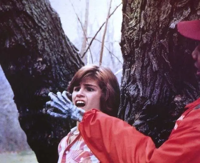 Дом с привидениями (1988) через торрент скачать Дом с привидениями (1988) фильм через торрент скачать