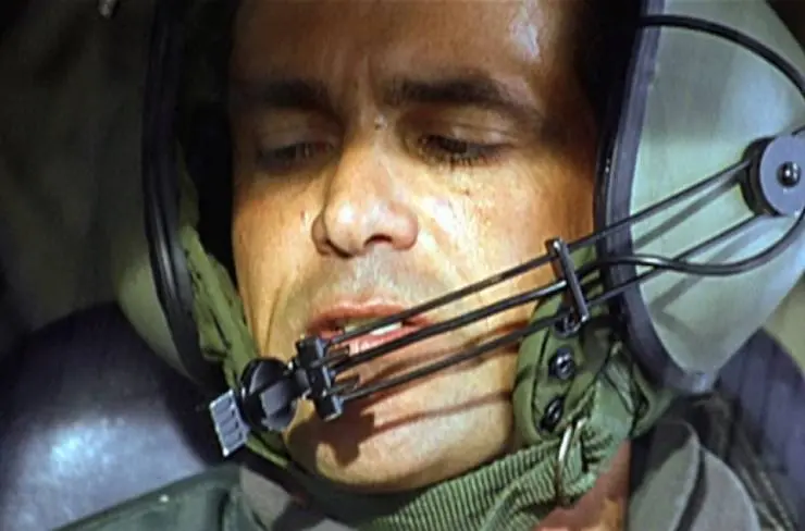 Воздушный удар (2004) через торрент скачать Воздушный удар (2004) фильм через торрент скачать