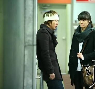 Герой (2009) через торрент бесплатно Герой (2009) сериал через торрент бесплатно