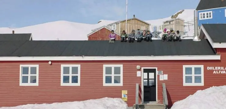 Полярный год (2018) через торрент бесплатно Полярный год (2018) фильм через торрент бесплатно