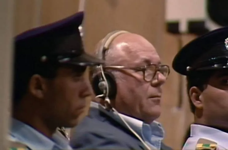 Дьявол по соседству (2019) через торрент бесплатно Дьявол по соседству (2019) сериал через торрент бесплатно