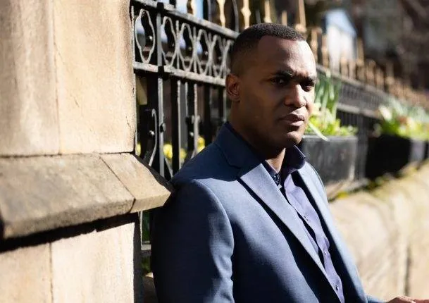 Незнакомка (2020) через торрент скачать Незнакомка (2020) сериал через торрент скачать