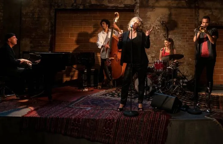 Бар «Эдди» (2020) в хорошем качестве через торрент Бар «Эдди» (2020) сериал в хорошем качестве через торрент