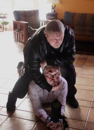 Беглец (2011) через торрент бесплатно Беглец (2011) сериал через торрент бесплатно