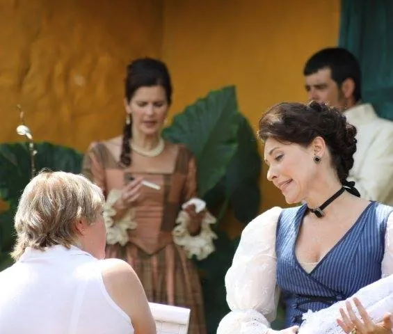 Шпионка (2010) через торрент скачать Шпионка (2010) сериал через торрент скачать