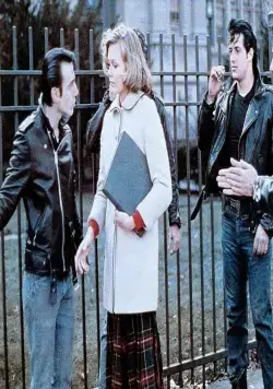 Лорды Флэтбуша (1974) через торрент бесплатно Лорды Флэтбуша (1974) фильм через торрент бесплатно