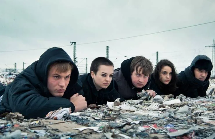 Мы - волна (2019) через торрент бесплатно Мы - волна (2019) сериал через торрент бесплатно