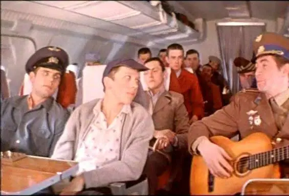 Голубые молнии (1978) через торрент скачать Голубые молнии (1978) фильм через торрент скачать