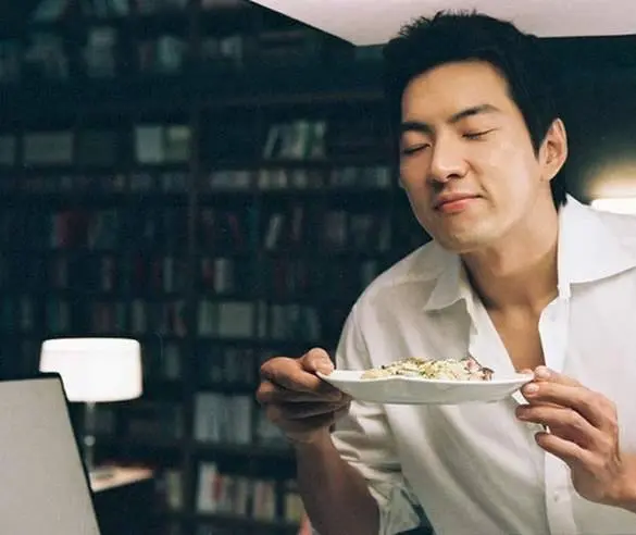 Искусство обольщения (2005) через торрент скачать Искусство обольщения (2005) фильм через торрент скачать