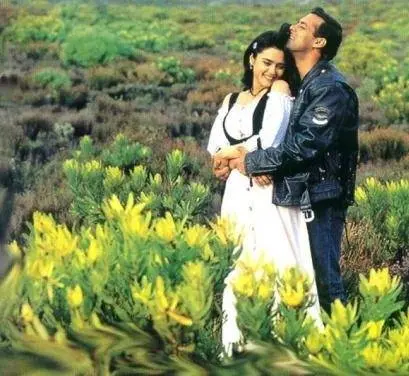 Каждое любящее сердце (2000) через торрент скачать Каждое любящее сердце (2000) фильм через торрент скачать