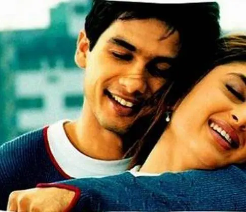 Игра в любовь (2004) через торрент скачать Игра в любовь (2004) фильм через торрент скачать