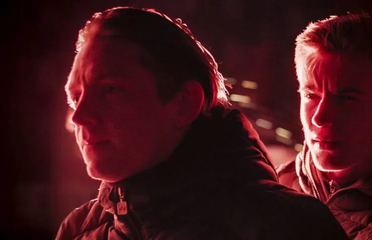 Неоновое сердце (2018) через торрент скачать Неоновое сердце (2018) фильм через торрент скачать