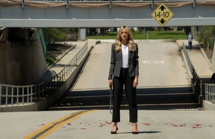 Девушка, подающая надежды (2020) через торрент бесплатно Девушка, подающая надежды (2020) фильм через торрент бесплатно