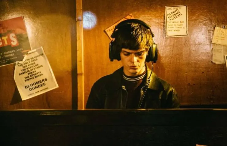 Махинаторы (2020) через торрент скачать Махинаторы (2020) фильм через торрент скачать